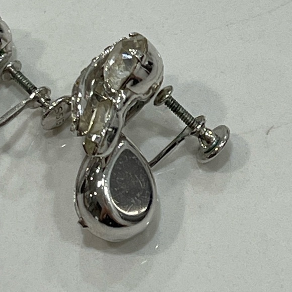 VINTAGE HEAVY CRYSTALS KRAMER NY BROOCH PIN & EARRINGS - Picture 6 of 10